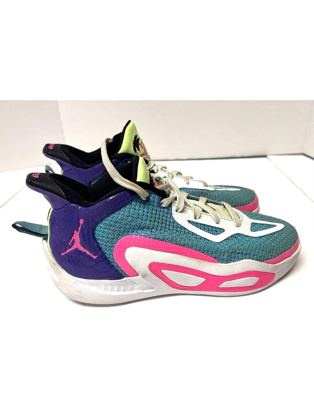 Nike Jordan Tatum 1 Basketball Shoes Youth Size 6.5Y Pink Wave Runner